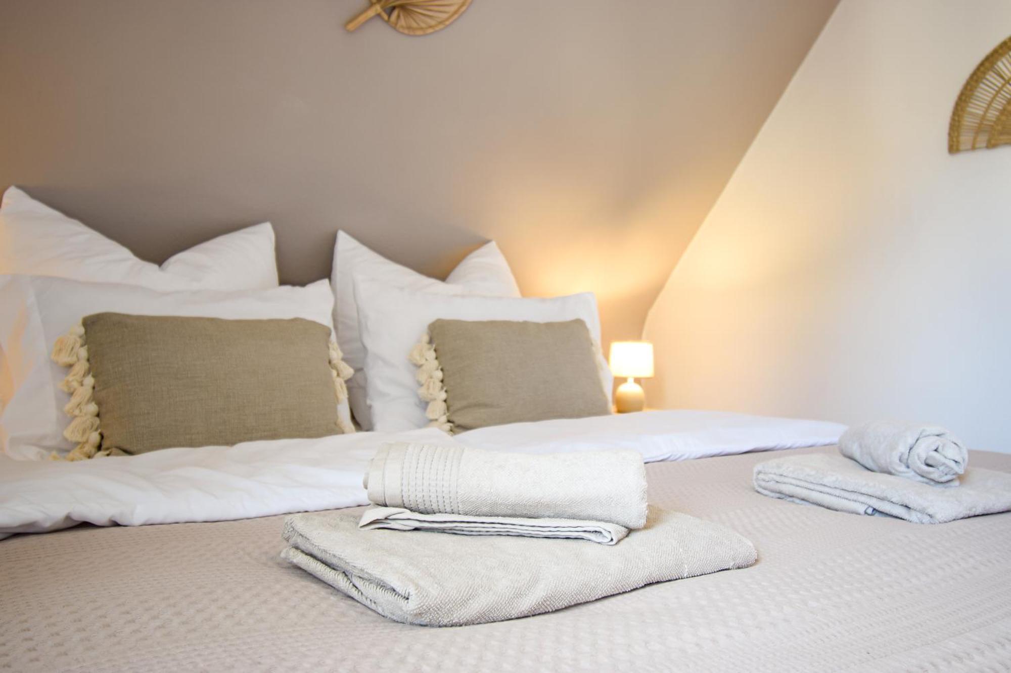 Boho-Apartment - Feel Like Home, Tiny Bathroom & Garage, 60M2 Mühlacker Exterior foto